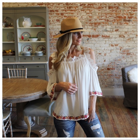 LAST ONE! Ivory Lace Trim Embroidered Top - Picture 3 of 3